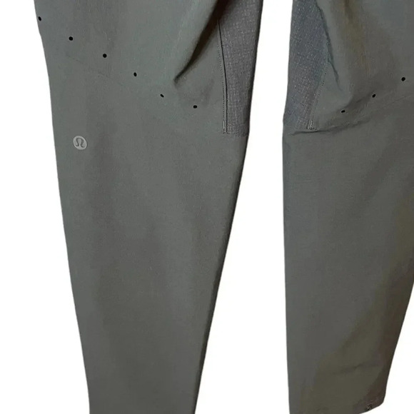 Lululemon Men’s Sz XS License To Train Pant in Graphite Gray - Picture 5 of 9